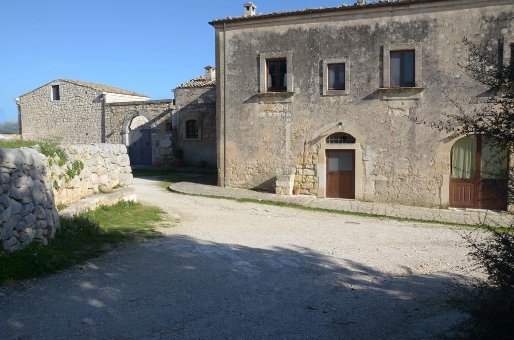 サンタ・クローチェ・カメリーナ Casina Di Grotta Di Ferroゲストハウス エクステリア 写真