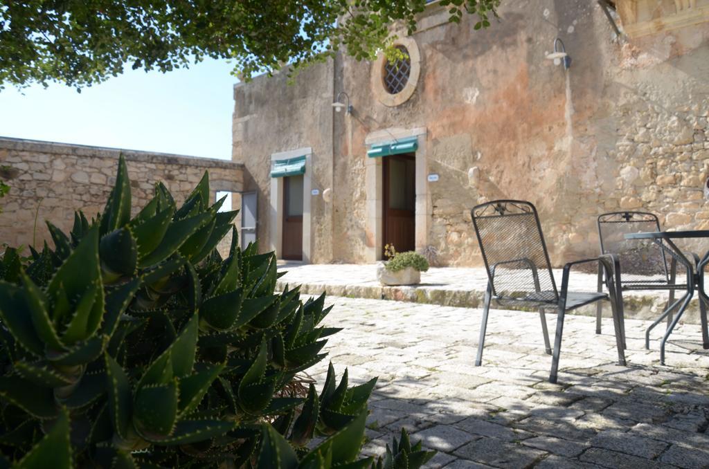 サンタ・クローチェ・カメリーナ Casina Di Grotta Di Ferroゲストハウス エクステリア 写真