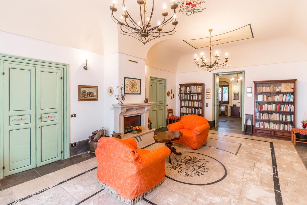 サンタ・クローチェ・カメリーナ Casina Di Grotta Di Ferroゲストハウス エクステリア 写真