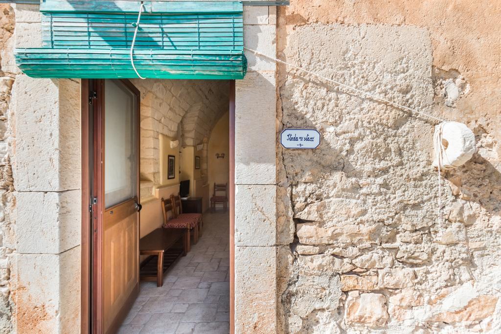 サンタ・クローチェ・カメリーナ Casina Di Grotta Di Ferroゲストハウス エクステリア 写真